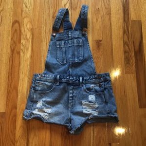 Overall shorts with distressed details